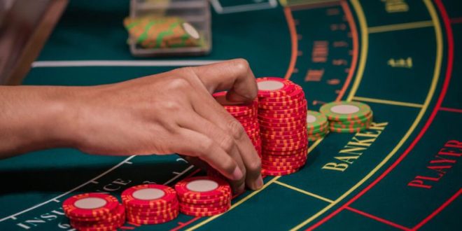 Baccarat Trực Tuyến Tại FB88 – Chơi Live Chuẩn Sòng Bài Thật